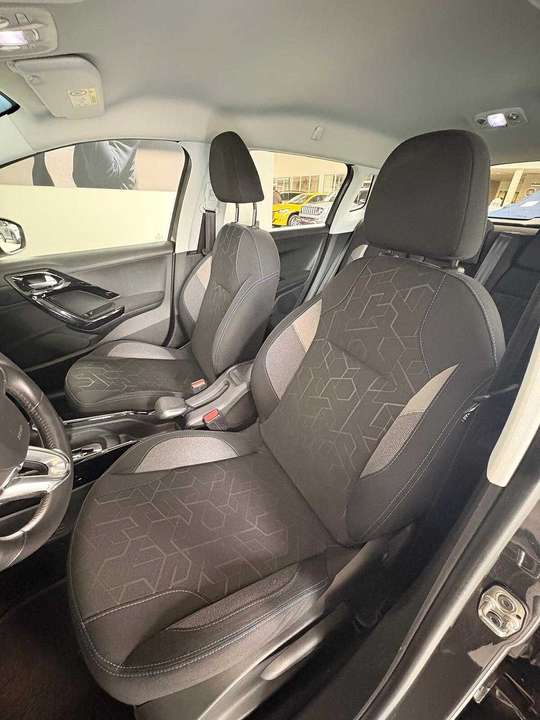 Peugeot 2008 - Imagem 12