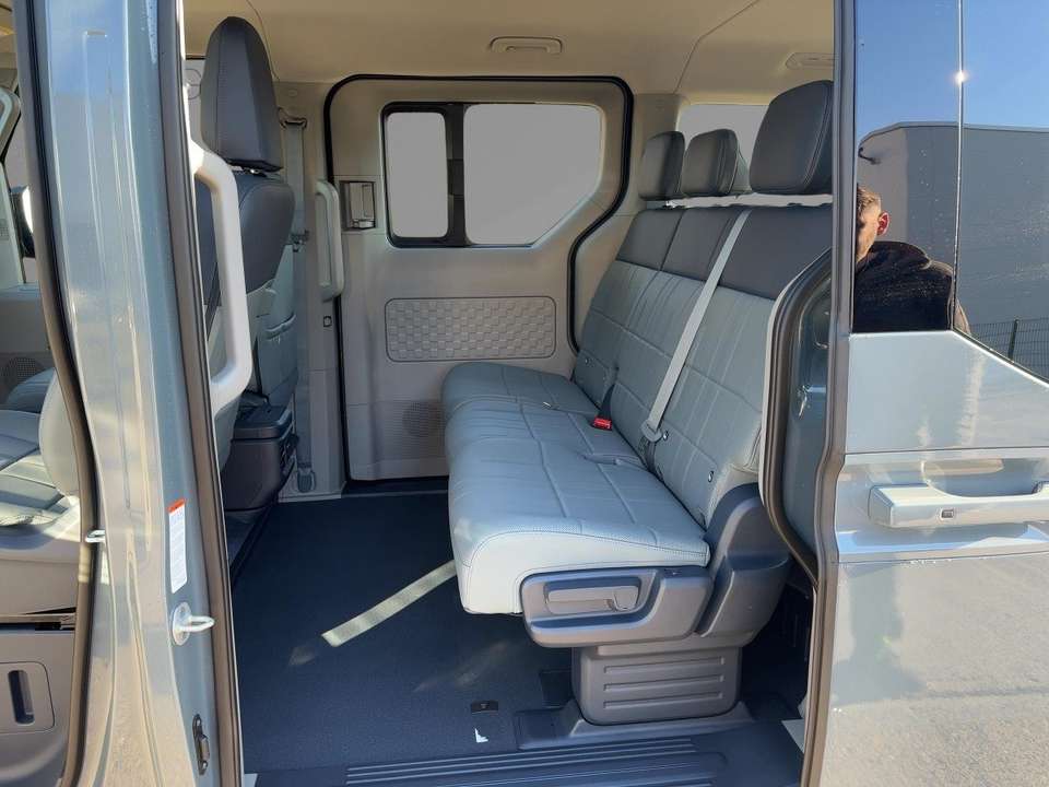 Kia PV5 Passenger - Imagem 10