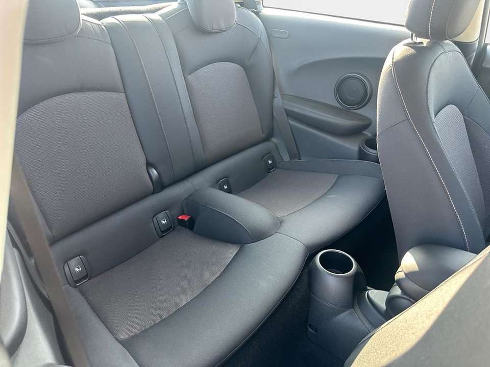 MINI One - Imagem 14