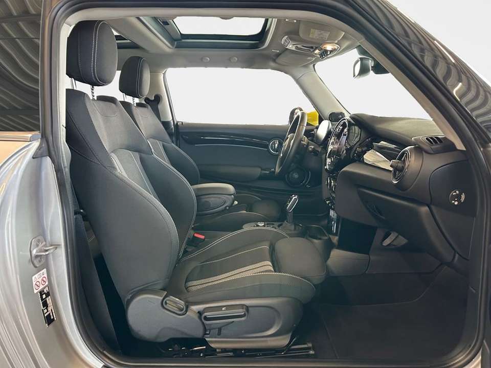 MINI Cooper SE - Imagem 14