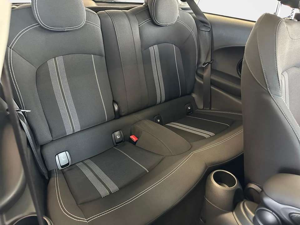 MINI Cooper SE - Imagem 15