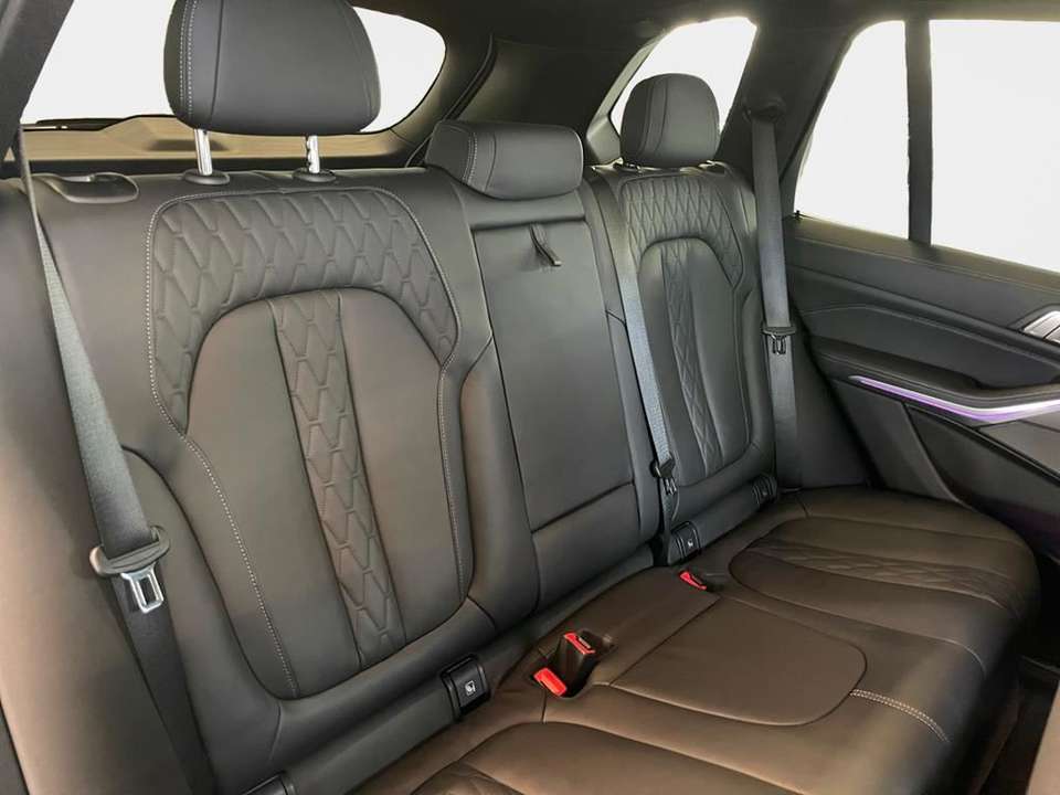 BMW X5 - Imagem 15
