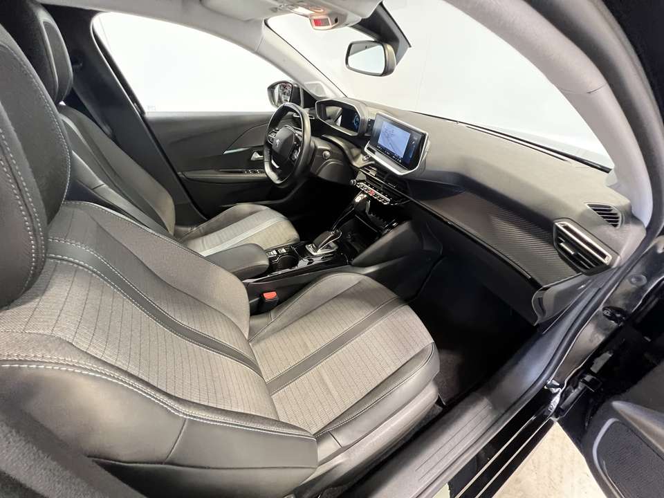 Peugeot e-208 - Imagem 7