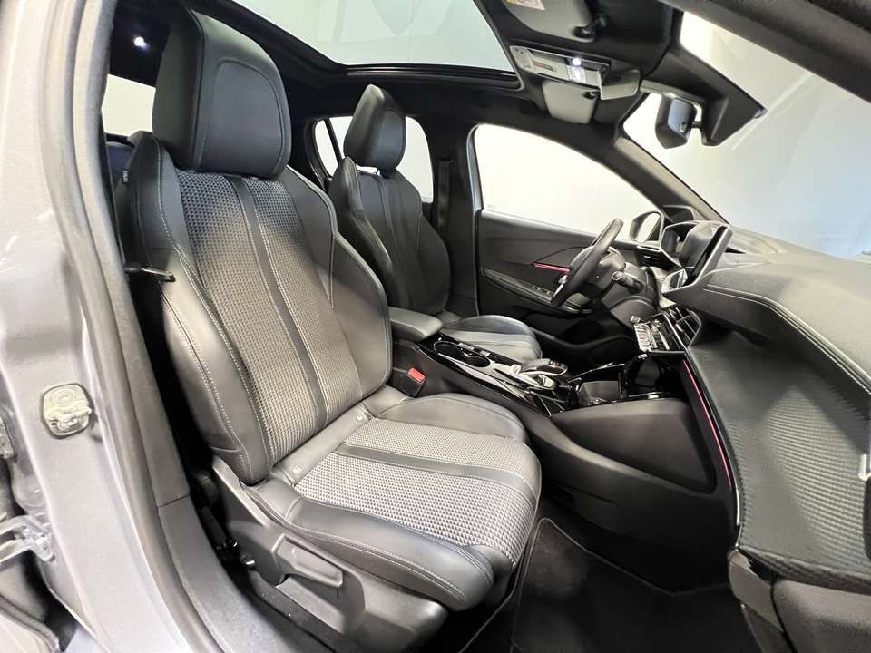 Peugeot e-208 - Imagem 9