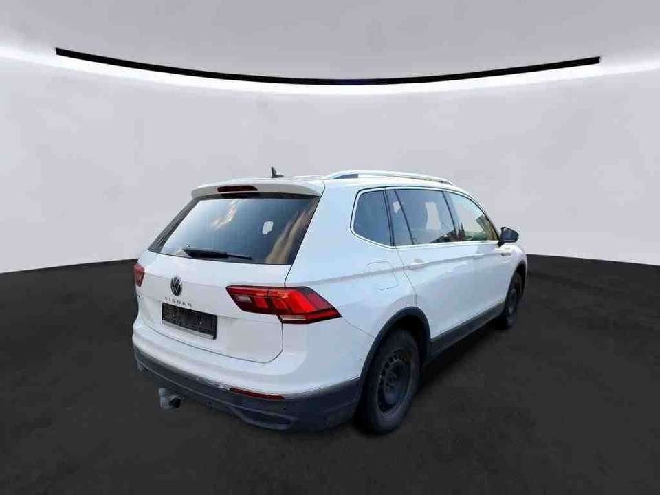 Volkswagen Tiguan Allspace - Imagem 3