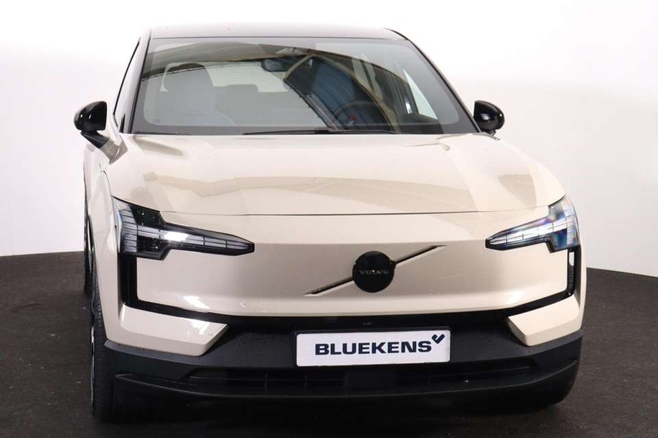 Volvo EX30 - Imagem 2