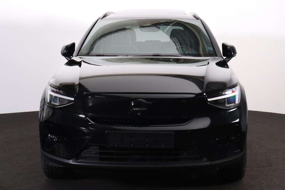 Volvo EX40 - Imagem 2