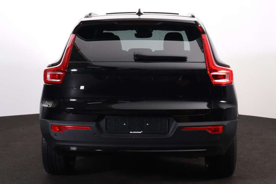 Volvo EX40 - Imagem 4