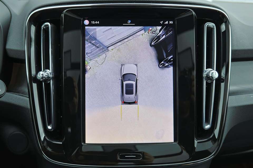 Volvo EX40 - Imagem 9