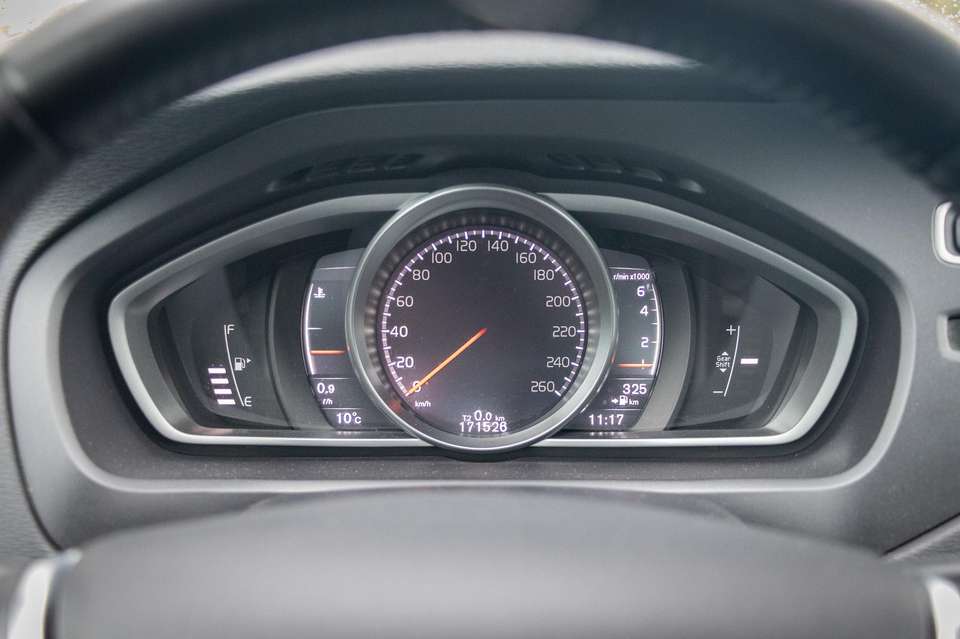 Volvo V40 - Imagem 12