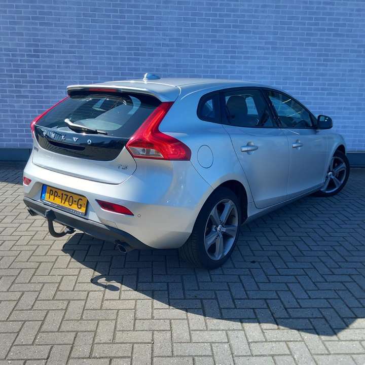 Volvo V40 - Imagem 4