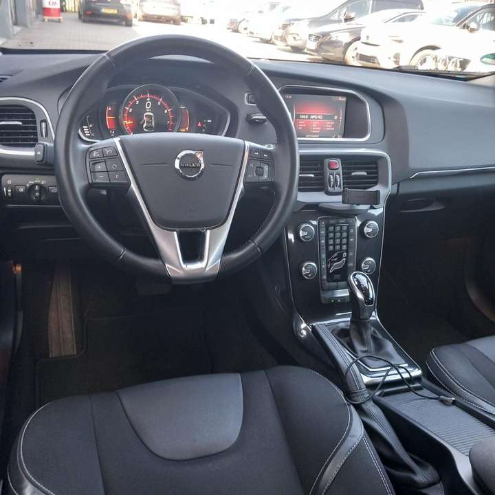 Volvo V40 - Imagem 5