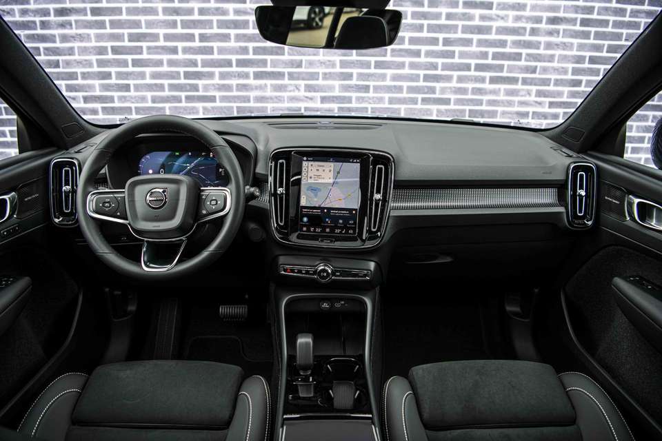 Volvo EX40 - Imagem 5