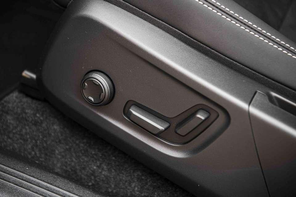 Volvo EX40 - Imagem 7