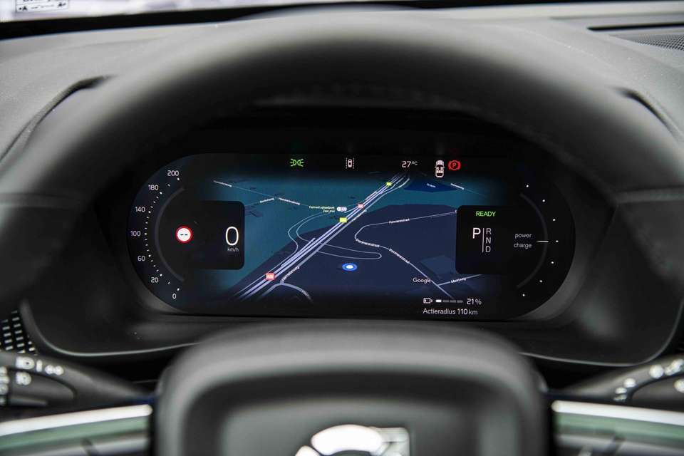 Volvo EX40 - Imagem 13