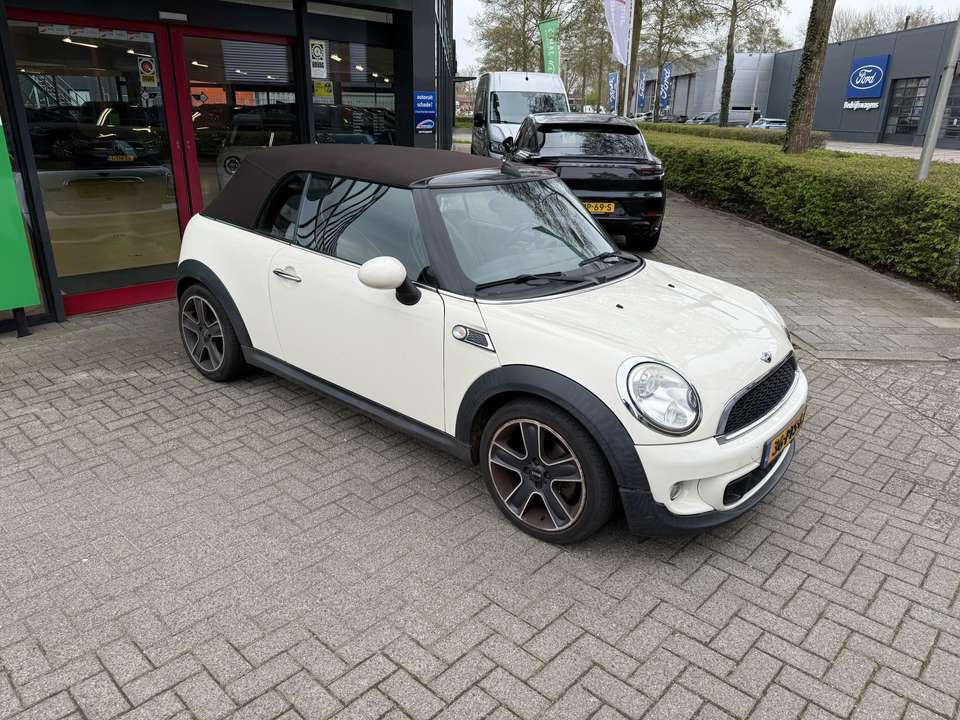 MINI One Cabrio - Imagem 6