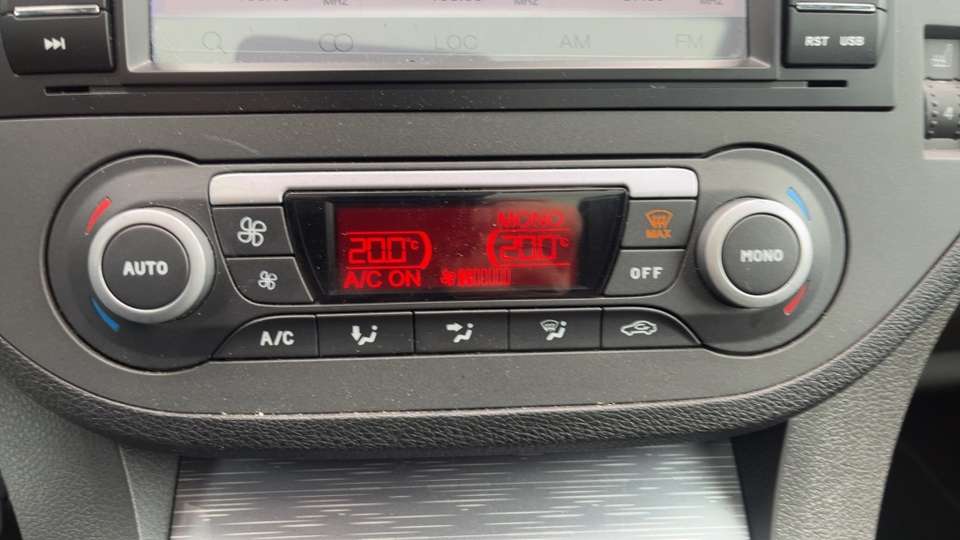 Ford C-Max - Imagem 12