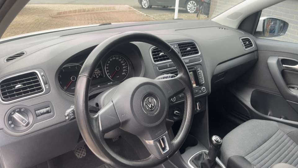 Volkswagen Polo - Imagem 17