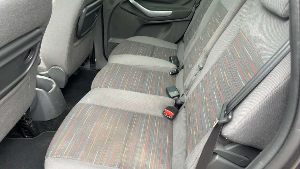 Ford C-Max - Imagem 20