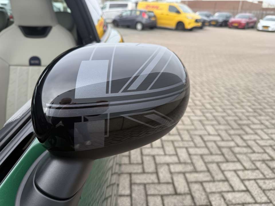 MINI Cooper C - Imagem 12