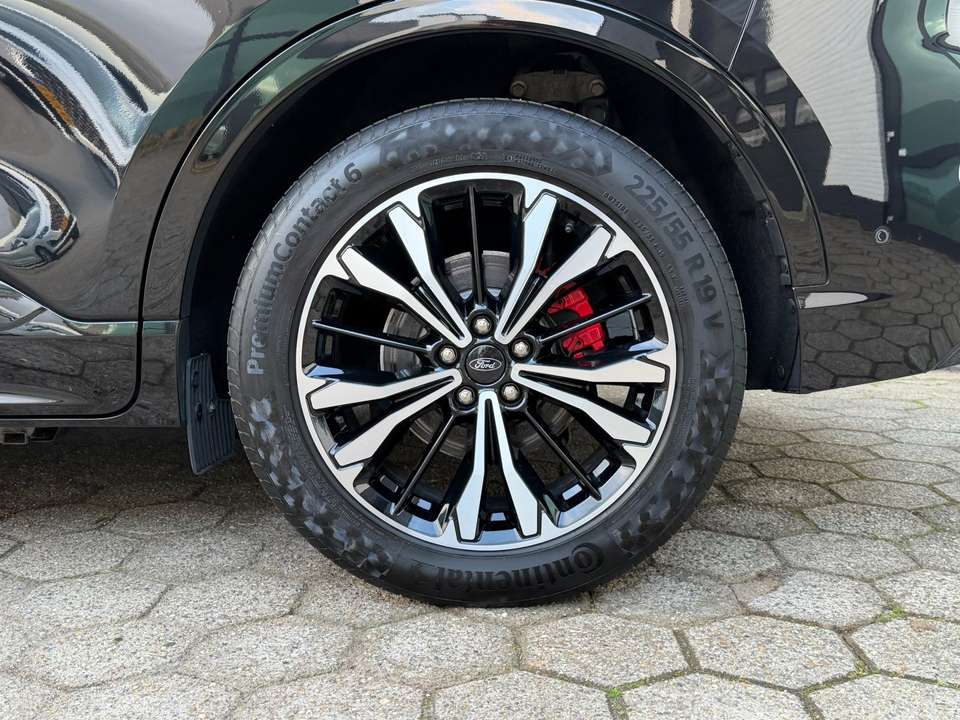 Ford Kuga - Imagem 9