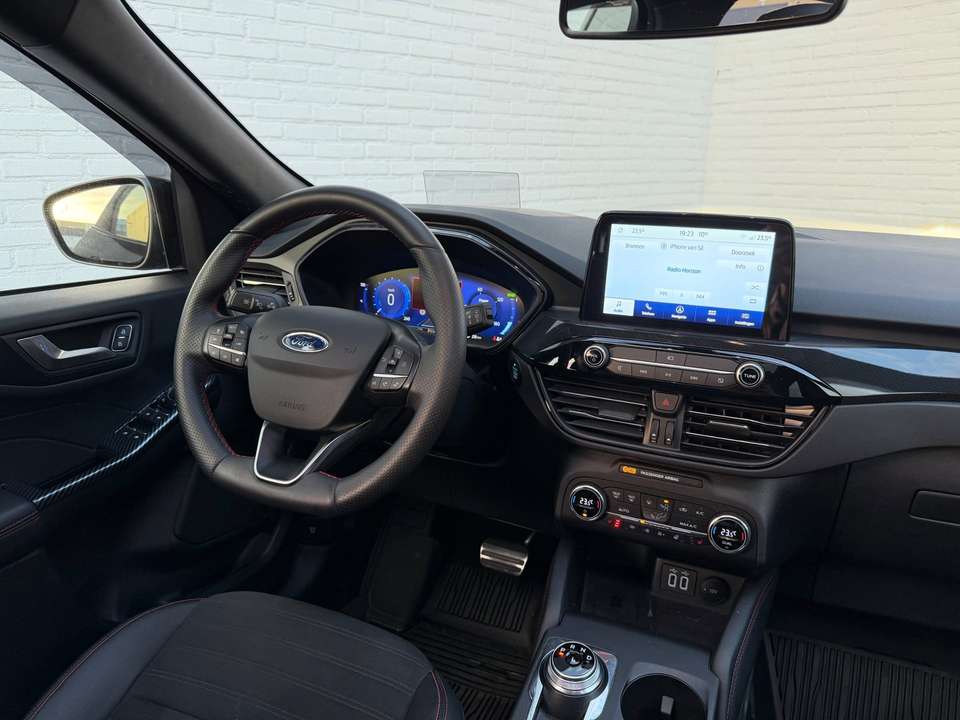Ford Kuga - Imagem 17
