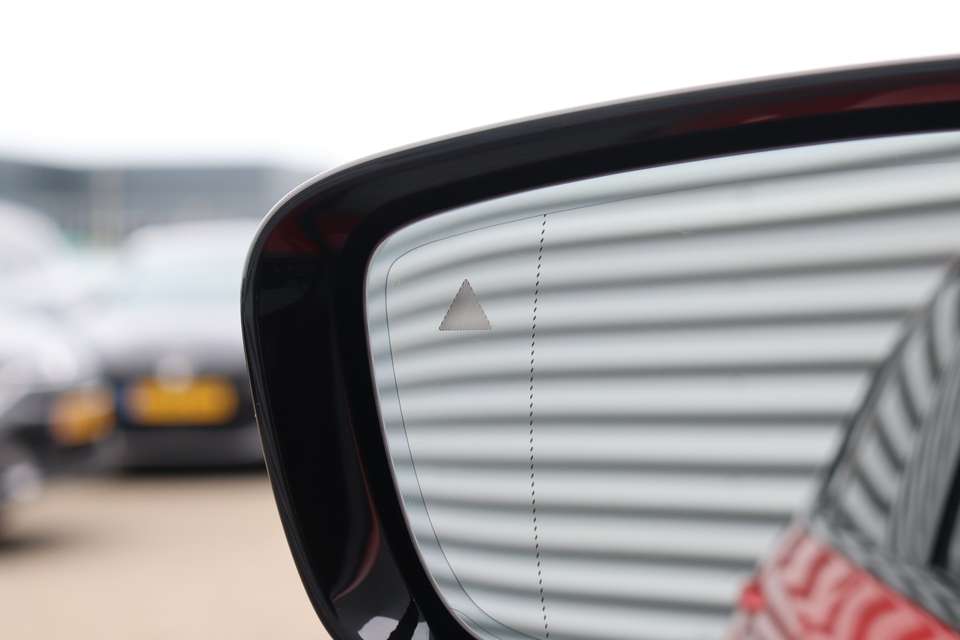 BMW 330 - Imagem 14