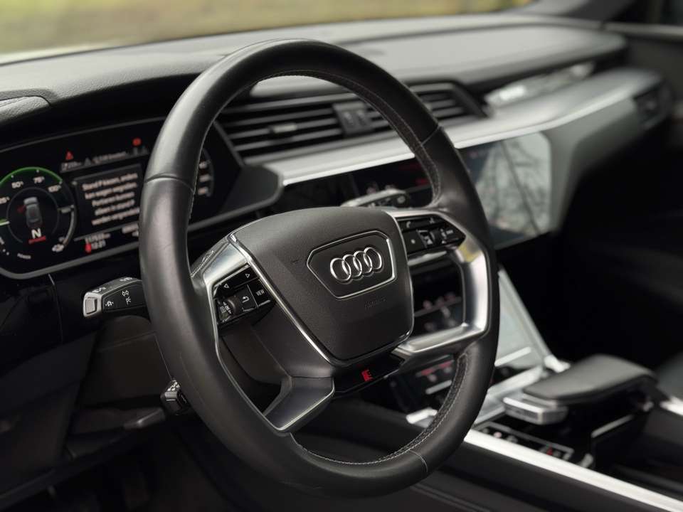 Audi e-tron - Imagem 14