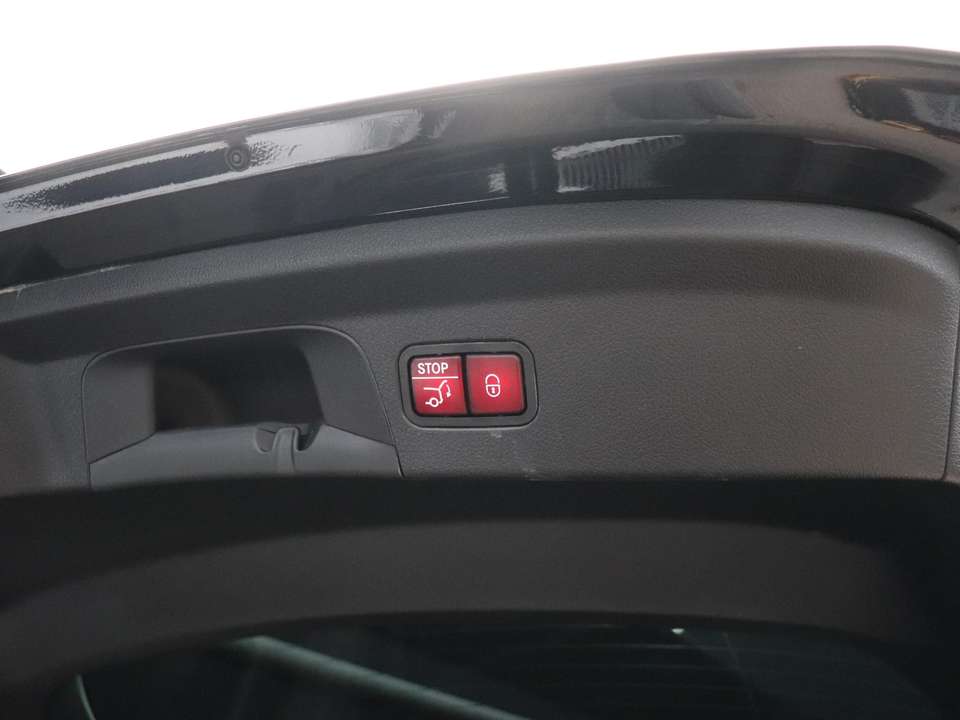 Mercedes-Benz GLE 63 AMG - Imagem 18