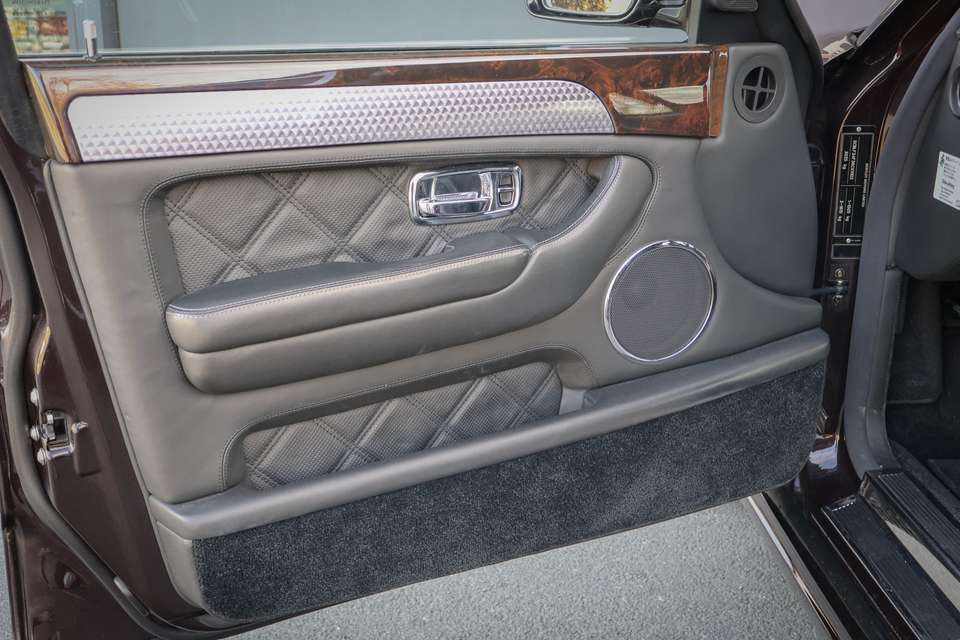 Bentley Arnage - Imagem 7