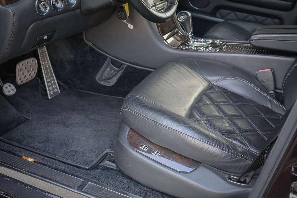 Bentley Arnage - Imagem 9