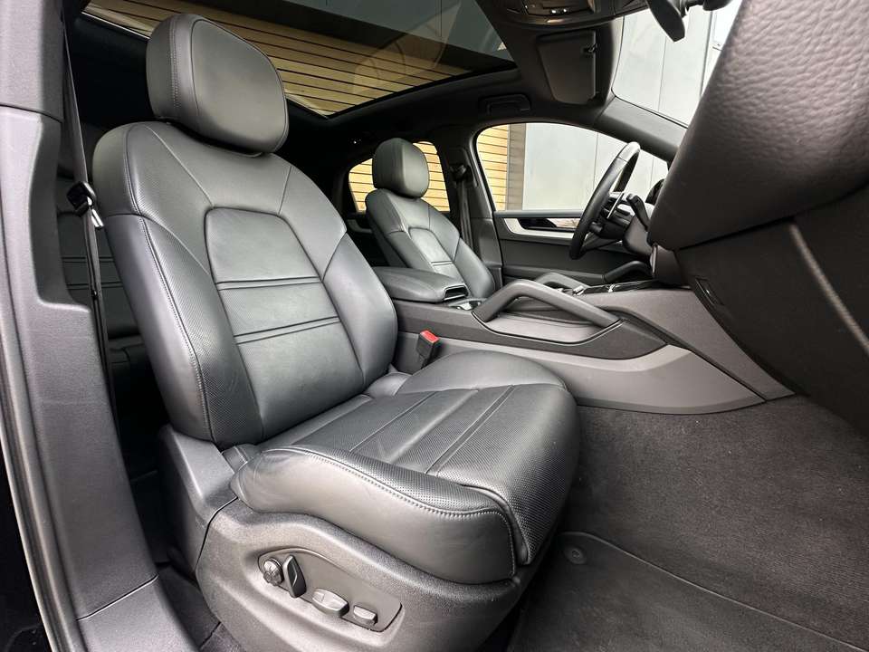 Porsche Cayenne - Imagem 9