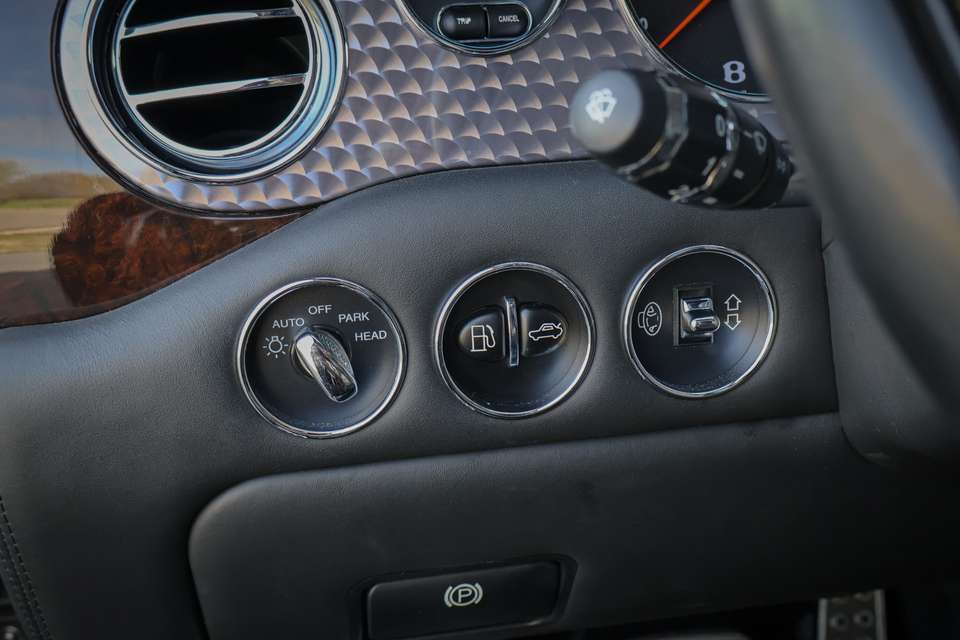 Bentley Arnage - Imagem 11