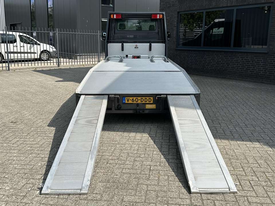 Mercedes-Benz Sprinter - Imagem 14