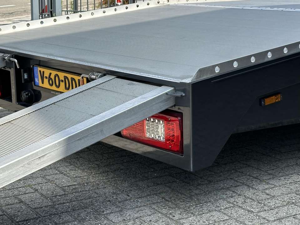 Mercedes-Benz Sprinter - Imagem 15