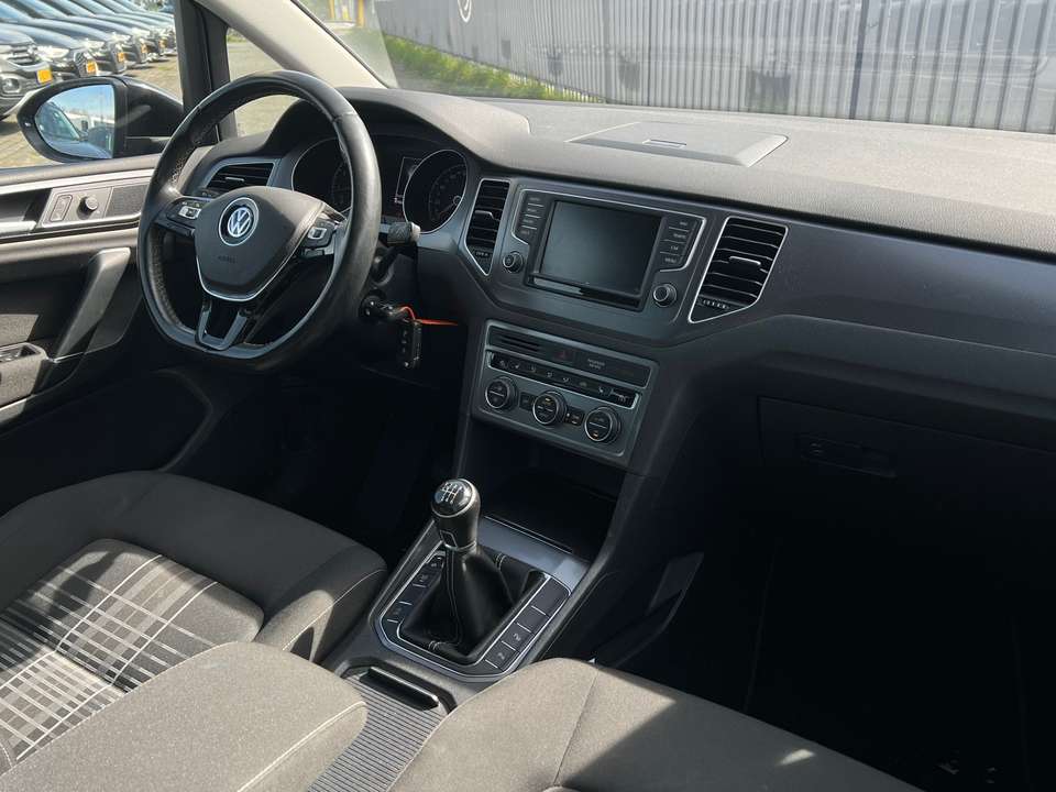 Volkswagen Golf Sportsvan - Imagem 6