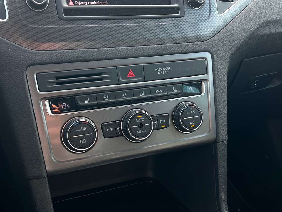 Volkswagen Golf Sportsvan - Imagem 12