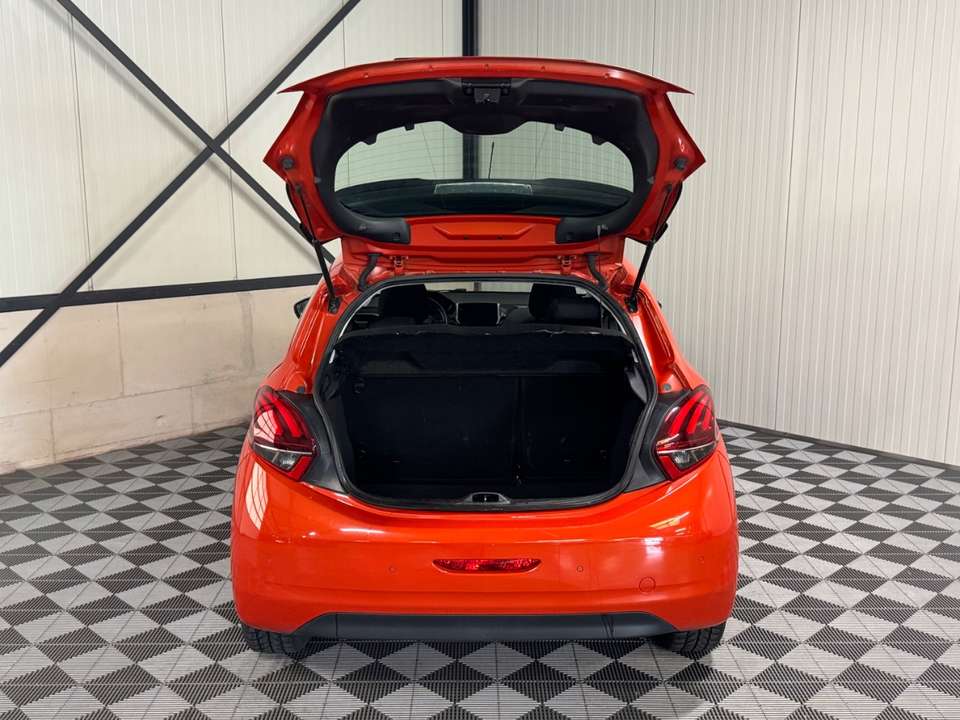Peugeot 208 - Imagem 10