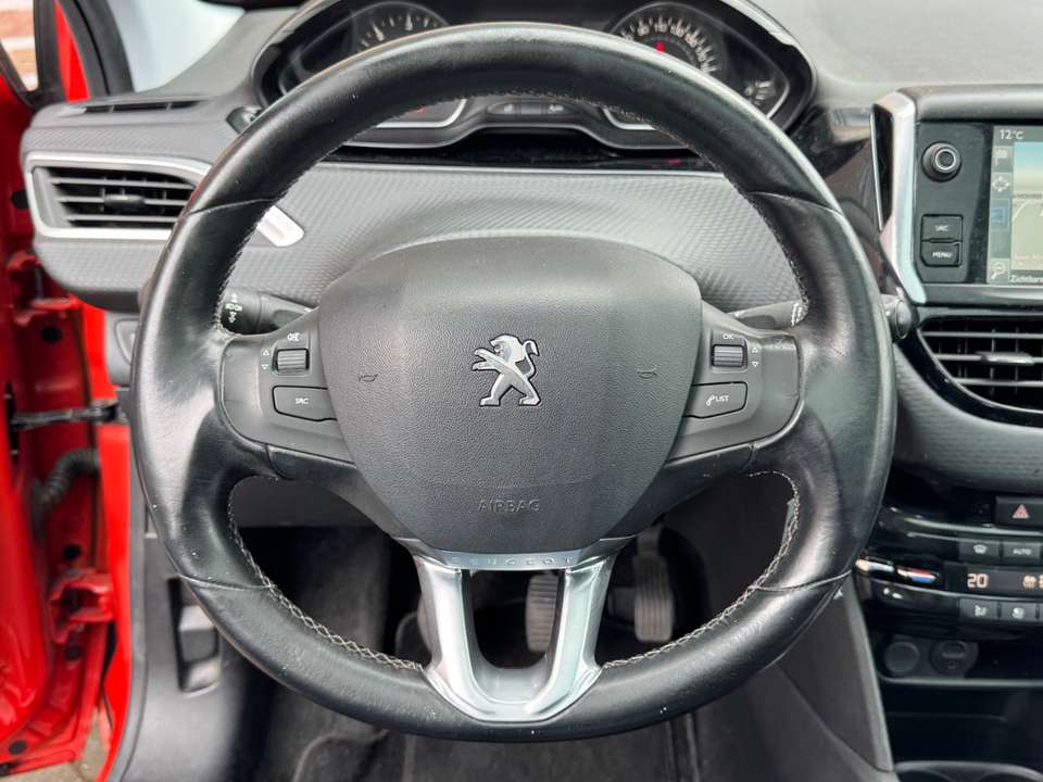 Peugeot 208 - Imagem 12