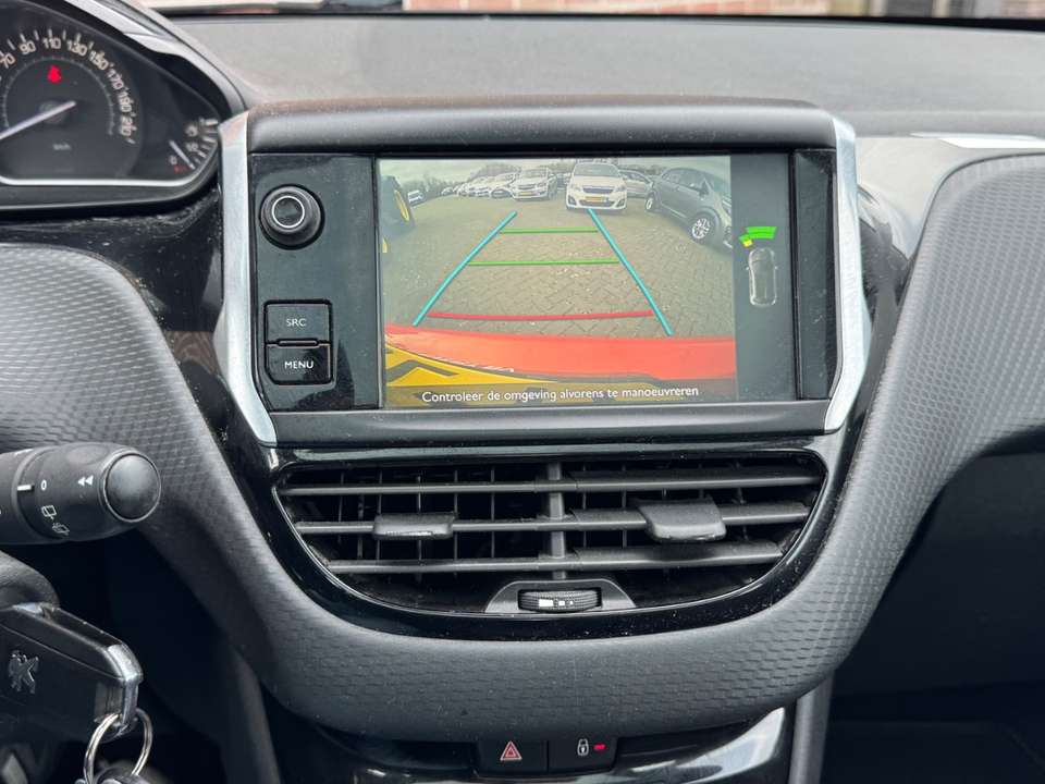 Peugeot 208 - Imagem 17