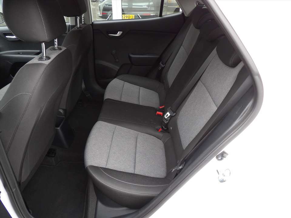 Kia Stonic - Imagem 11