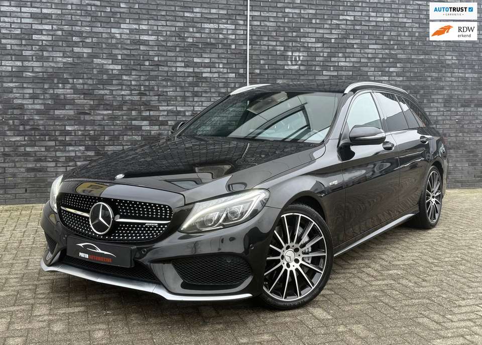 Mercedes-Benz C 43 AMG - Imagem 1