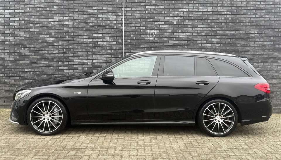 Mercedes-Benz C 43 AMG - Imagem 10