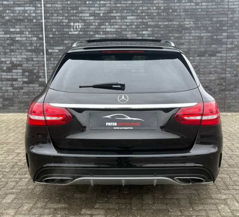 Mercedes-Benz C 43 AMG - Imagem 11
