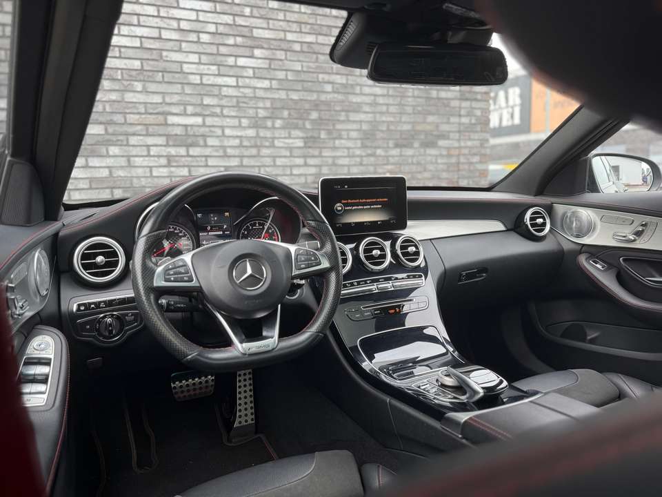 Mercedes-Benz C 43 AMG - Imagem 14