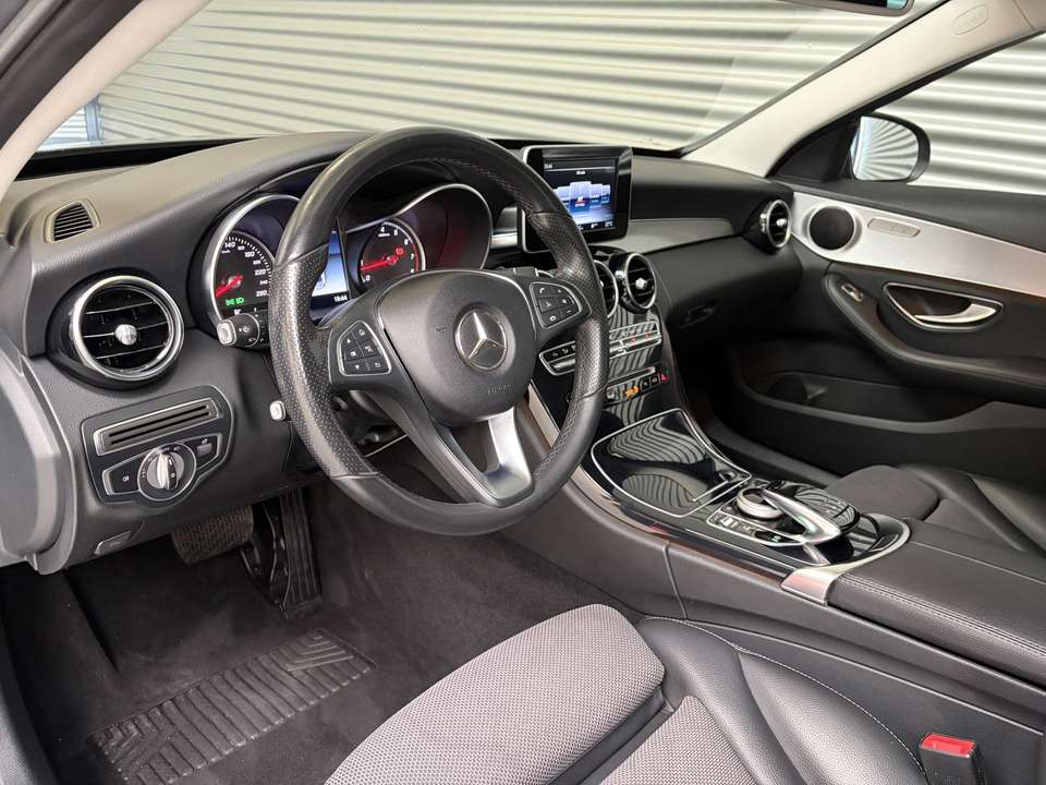 Mercedes-Benz C 180 - Imagem 6