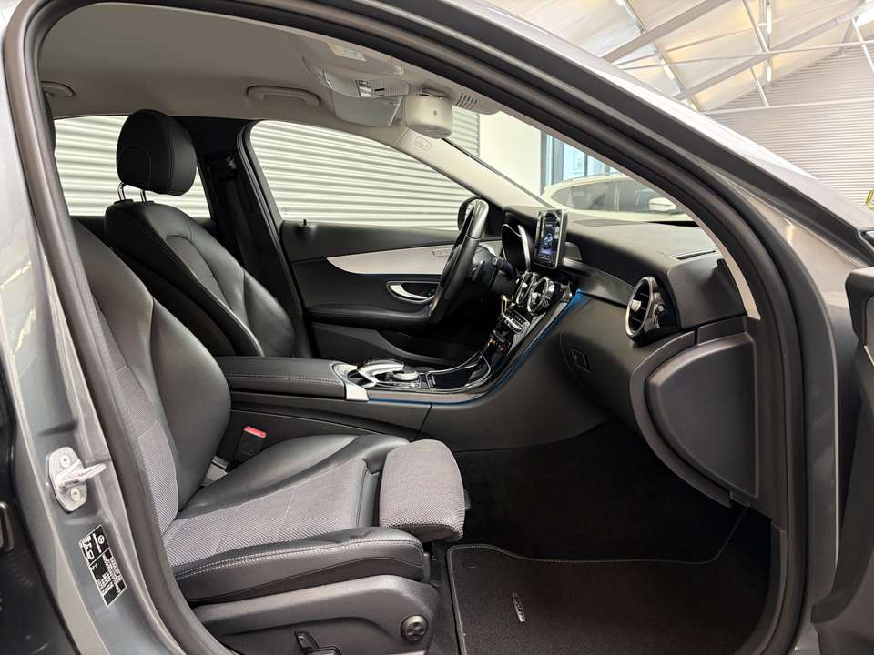 Mercedes-Benz C 180 - Imagem 7