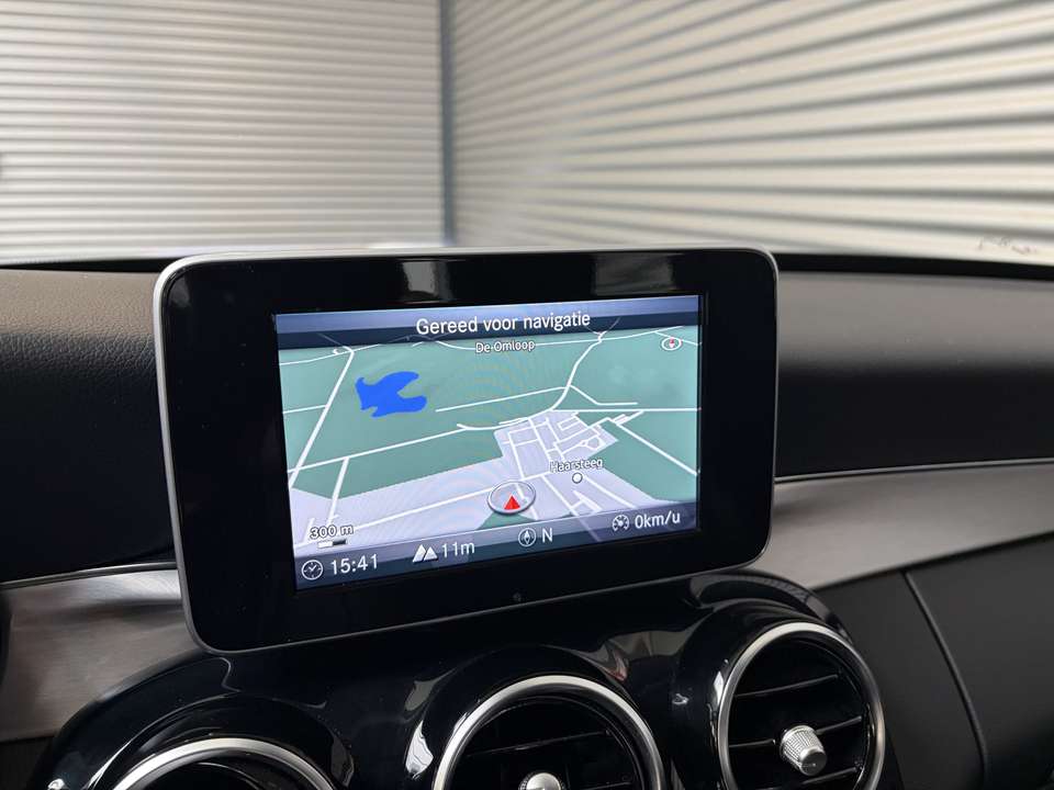 Mercedes-Benz C 180 - Imagem 12