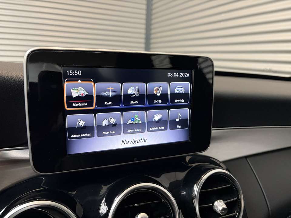 Mercedes-Benz C 180 - Imagem 13