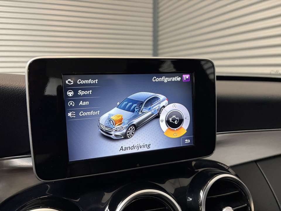 Mercedes-Benz C 180 - Imagem 15